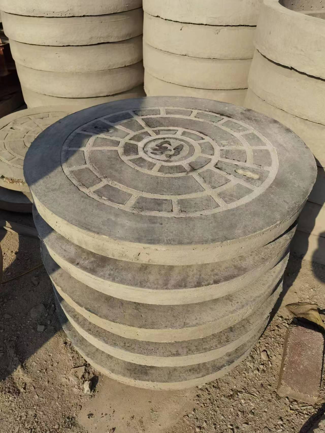 ��������