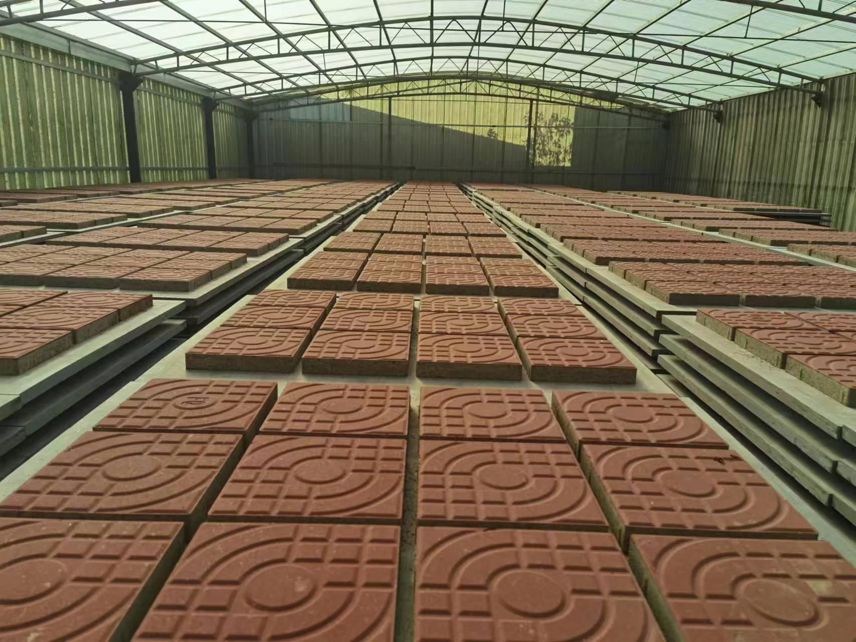 �������ש